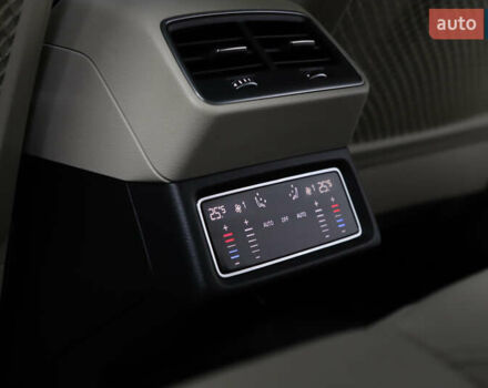 Синий Ауди E-Tron, объемом двигателя 0 л и пробегом 80 тыс. км за 28900 $, фото 120 на Automoto.ua