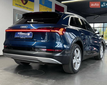 Синий Ауди E-Tron, объемом двигателя 0 л и пробегом 299 тыс. км за 23490 $, фото 22 на Automoto.ua