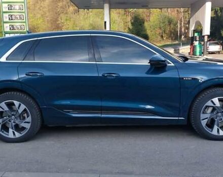 Синий Ауди E-Tron, объемом двигателя 0 л и пробегом 142 тыс. км за 25400 $, фото 17 на Automoto.ua