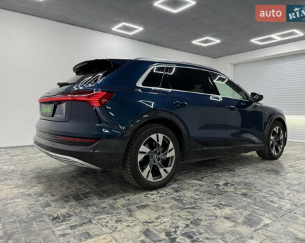 Синій Ауді E-Tron, об'ємом двигуна 0 л та пробігом 113 тис. км за 33000 $, фото 3 на Automoto.ua