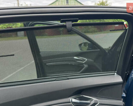 Синий Ауди E-Tron, объемом двигателя 0 л и пробегом 93 тыс. км за 30500 $, фото 6 на Automoto.ua