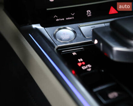 Синий Ауди E-Tron, объемом двигателя 0 л и пробегом 80 тыс. км за 28900 $, фото 100 на Automoto.ua