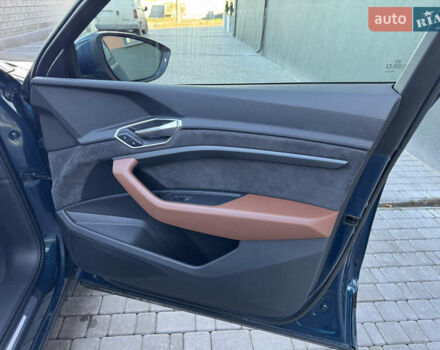 Синій Ауді E-Tron, об'ємом двигуна 0 л та пробігом 226 тис. км за 22999 $, фото 23 на Automoto.ua