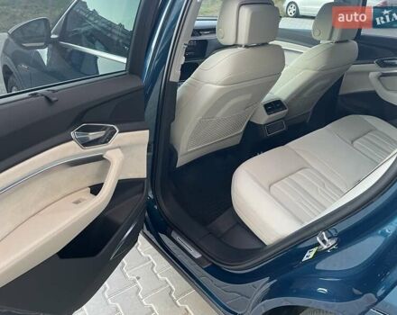 Синій Ауді E-Tron, об'ємом двигуна 0 л та пробігом 30 тис. км за 29900 $, фото 19 на Automoto.ua