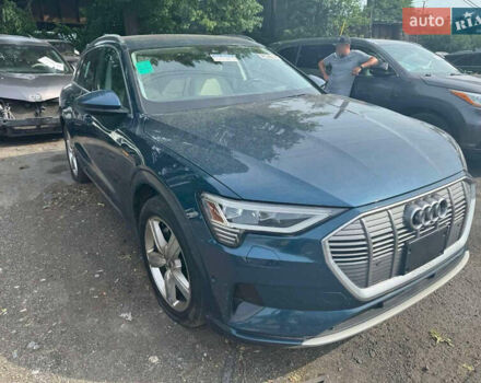 Синий Ауди E-Tron, объемом двигателя 0 л и пробегом 173 тыс. км за 30500 $, фото 15 на Automoto.ua
