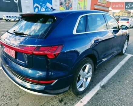 Синій Ауді E-Tron, об'ємом двигуна 0 л та пробігом 67 тис. км за 29799 $, фото 3 на Automoto.ua