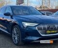 Синий Ауди E-Tron, объемом двигателя 71 л и пробегом 139 тыс. км за 27000 $, фото 1 на Automoto.ua