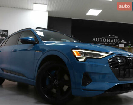 Синий Ауди E-Tron, объемом двигателя 0 л и пробегом 80 тыс. км за 28900 $, фото 28 на Automoto.ua