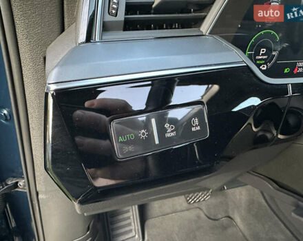 Синій Ауді E-Tron, об'ємом двигуна 0 л та пробігом 104 тис. км за 23800 $, фото 57 на Automoto.ua