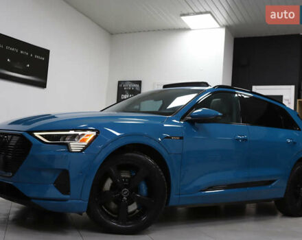 Синий Ауди E-Tron, объемом двигателя 0 л и пробегом 80 тыс. км за 28900 $, фото 2 на Automoto.ua