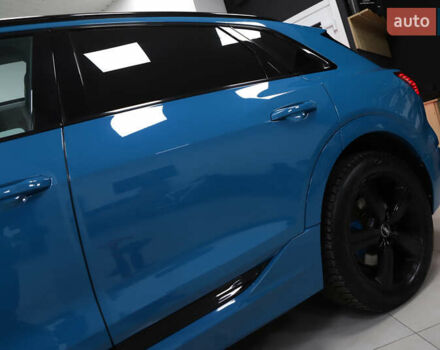 Синий Ауди E-Tron, объемом двигателя 0 л и пробегом 80 тыс. км за 28900 $, фото 21 на Automoto.ua