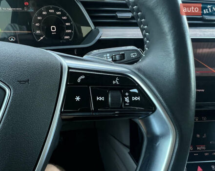 Синий Ауди E-Tron, объемом двигателя 0 л и пробегом 85 тыс. км за 36500 $, фото 47 на Automoto.ua