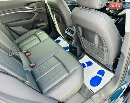 Ауді E-Tron 2019 у Тернополі на Automoto.ua Синій Ауді E-Tron, об'ємом двигуна 0 л та пробігом 200 тис. км за 21700 $, фото 38 на Automoto.ua