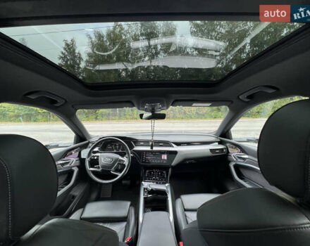 Синий Ауди E-Tron, объемом двигателя 0 л и пробегом 146 тыс. км за 25500 $, фото 13 на Automoto.ua