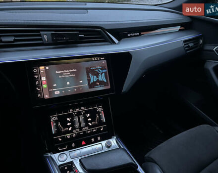 Синій Ауді E-Tron, об'ємом двигуна 0 л та пробігом 135 тис. км за 25800 $, фото 61 на Automoto.ua