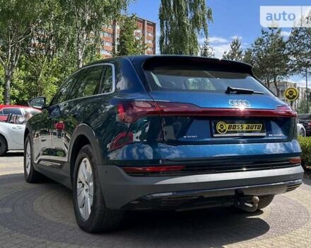 Синій Ауді E-Tron, об'ємом двигуна 0 л та пробігом 118 тис. км за 41999 $, фото 4 на Automoto.ua