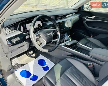 Ауді E-Tron 2019 у Тернополі на Automoto.ua Синій Ауді E-Tron, об'ємом двигуна 0 л та пробігом 200 тис. км за 21700 $, фото 20 на Automoto.ua
