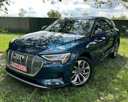Синий Ауди E-Tron, объемом двигателя 0 л и пробегом 175 тыс. км за 24444 $, фото 1 на Automoto.ua