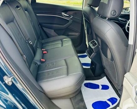 Ауді E-Tron 2019 у Тернополі на Automoto.ua Синій Ауді E-Tron, об'ємом двигуна 0 л та пробігом 200 тис. км за 21700 $, фото 37 на Automoto.ua