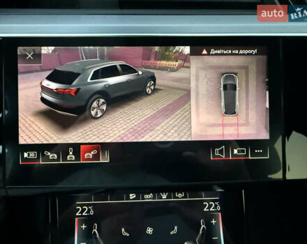 Ауди E-Tron 2019 в Хмельницком на Automoto.ua Синий Ауди E-Tron, объемом двигателя 0 л и пробегом 77 тыс. км за 32527 $, фото 91 на Automoto.ua