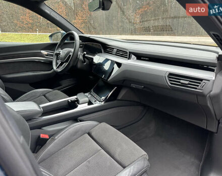 Синій Ауді E-Tron, об'ємом двигуна 0 л та пробігом 165 тис. км за 25900 $, фото 42 на Automoto.ua