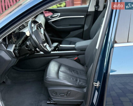 Ауди E-Tron 2019 в Хмельницком на Automoto.ua Синий Ауди E-Tron, объемом двигателя 0 л и пробегом 77 тыс. км за 32527 $, фото 54 на Automoto.ua