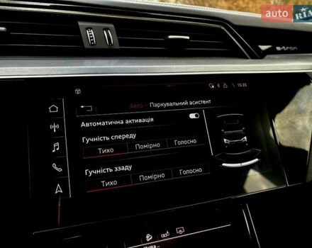Синий Ауди E-Tron, объемом двигателя 0 л и пробегом 119 тыс. км за 29990 $, фото 49 на Automoto.ua