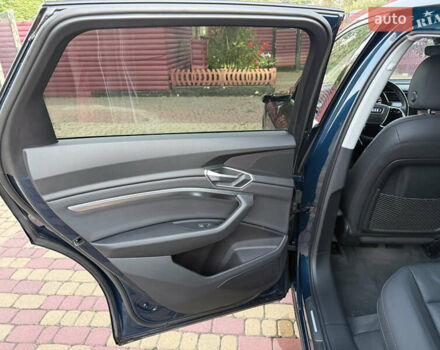 Синий Ауди E-Tron, объемом двигателя 0 л и пробегом 80 тыс. км за 33000 $, фото 63 на Automoto.ua