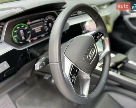 Синий Ауди E-Tron, объемом двигателя 0 л и пробегом 43 тыс. км за 25000 $, фото 7 на Automoto.ua