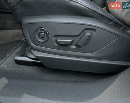 Синий Ауди E-Tron, объемом двигателя 0 л и пробегом 122 тыс. км за 28900 $, фото 6 на Automoto.ua