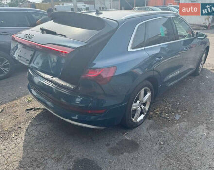 Синий Ауди E-Tron, объемом двигателя 0 л и пробегом 173 тыс. км за 30500 $, фото 16 на Automoto.ua