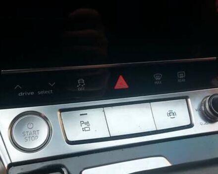 Синий Ауди E-Tron, объемом двигателя 0 л и пробегом 142 тыс. км за 25400 $, фото 25 на Automoto.ua