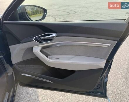 Синий Ауди E-Tron, объемом двигателя 0 л и пробегом 98 тыс. км за 30500 $, фото 36 на Automoto.ua