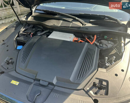 Синий Ауди E-Tron, объемом двигателя 0 л и пробегом 112 тыс. км за 29500 $, фото 31 на Automoto.ua