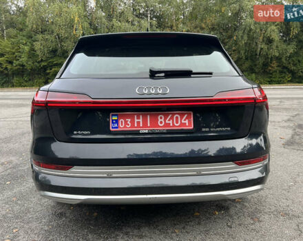 Синий Ауди E-Tron, объемом двигателя 0 л и пробегом 146 тыс. км за 25500 $, фото 6 на Automoto.ua