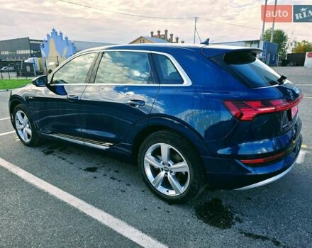 Синій Ауді E-Tron, об'ємом двигуна 0 л та пробігом 67 тис. км за 29799 $, фото 5 на Automoto.ua