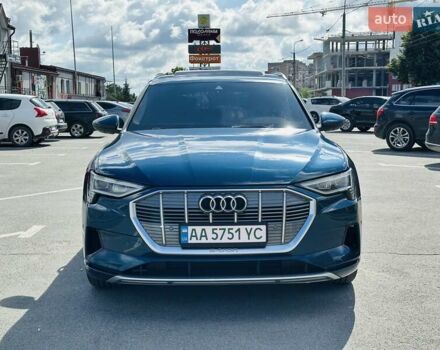 Ауді E-Tron 2019 у Тернополі на Automoto.ua Синій Ауді E-Tron, об'ємом двигуна 0 л та пробігом 200 тис. км за 21700 $, фото 8 на Automoto.ua