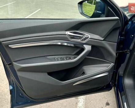 Синий Ауди E-Tron, объемом двигателя 0 л и пробегом 86 тыс. км за 34000 $, фото 3 на Automoto.ua