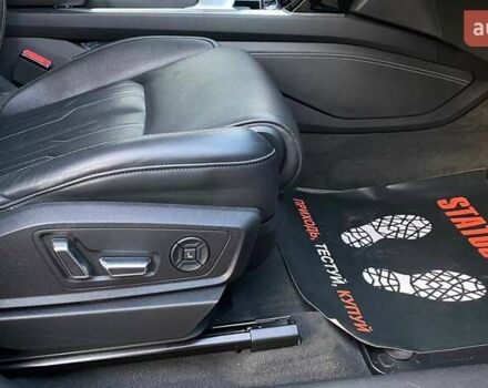 Синий Ауди E-Tron, объемом двигателя 0 л и пробегом 109 тыс. км за 30800 $, фото 39 на Automoto.ua