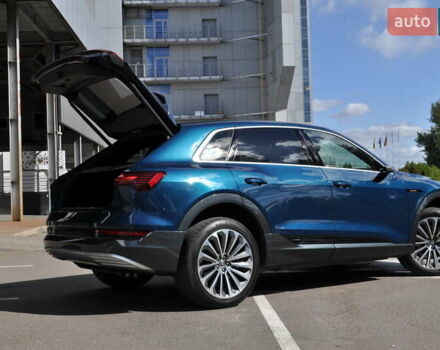 Синий Ауди E-Tron, объемом двигателя 0 л и пробегом 79 тыс. км за 34000 $, фото 41 на Automoto.ua