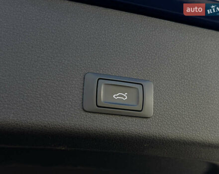 Синий Ауди E-Tron, объемом двигателя 0 л и пробегом 133 тыс. км за 23900 $, фото 37 на Automoto.ua