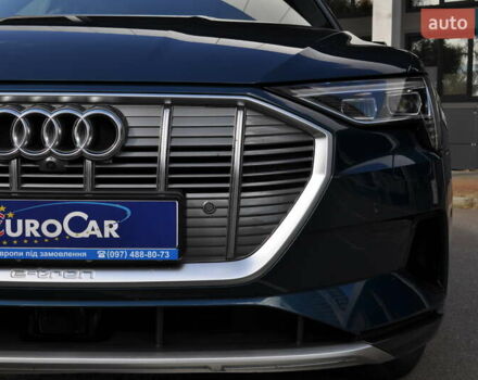 Синий Ауди E-Tron, объемом двигателя 0 л и пробегом 79 тыс. км за 34000 $, фото 38 на Automoto.ua