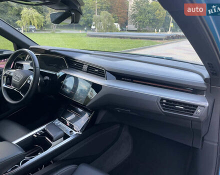 Синий Ауди E-Tron, объемом двигателя 0 л и пробегом 49 тыс. км за 35490 $, фото 25 на Automoto.ua