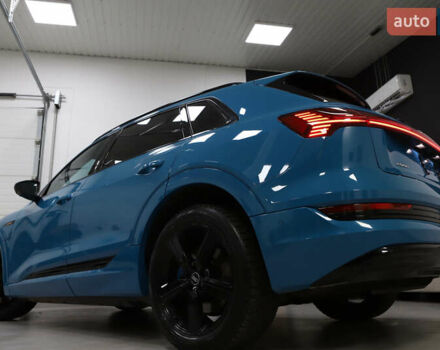 Синий Ауди E-Tron, объемом двигателя 0 л и пробегом 80 тыс. км за 28900 $, фото 48 на Automoto.ua