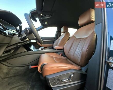 Синій Ауді E-Tron, об'ємом двигуна 0 л та пробігом 67 тис. км за 29799 $, фото 8 на Automoto.ua