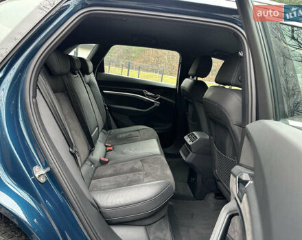 Синій Ауді E-Tron, об'ємом двигуна 0 л та пробігом 165 тис. км за 25900 $, фото 50 на Automoto.ua