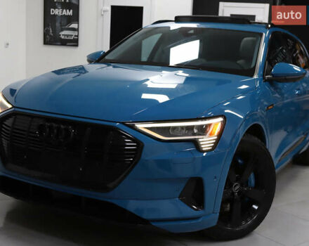 Синий Ауди E-Tron, объемом двигателя 0 л и пробегом 80 тыс. км за 28900 $, фото 9 на Automoto.ua