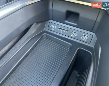 Синий Ауди E-Tron, объемом двигателя 0 л и пробегом 112 тыс. км за 29500 $, фото 15 на Automoto.ua