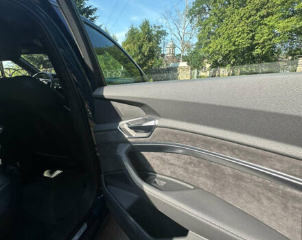 Синий Ауди E-Tron, объемом двигателя 0 л и пробегом 112 тыс. км за 29500 $, фото 37 на Automoto.ua