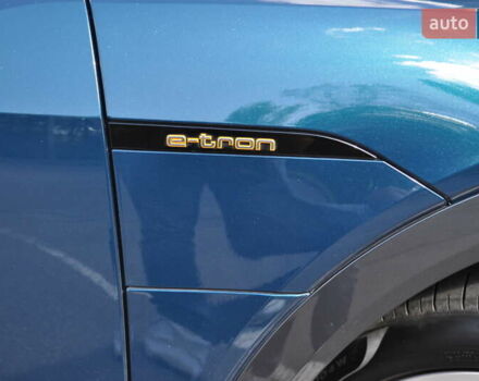 Синий Ауди E-Tron, объемом двигателя 0 л и пробегом 79 тыс. км за 34000 $, фото 36 на Automoto.ua
